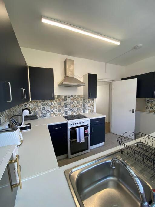 Charming Retreat In Pimlico Apartment ลอนดอน ภายนอก รูปภาพ