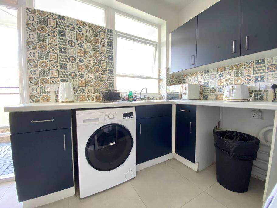 Charming Retreat In Pimlico Apartment ลอนดอน ภายนอก รูปภาพ